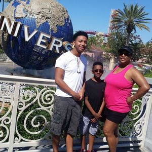 Meet your Posher, Felicia